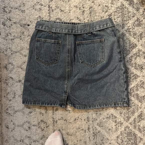 831 denim skirt with matching belt no size but fits xs/s - Picture 3 of 4